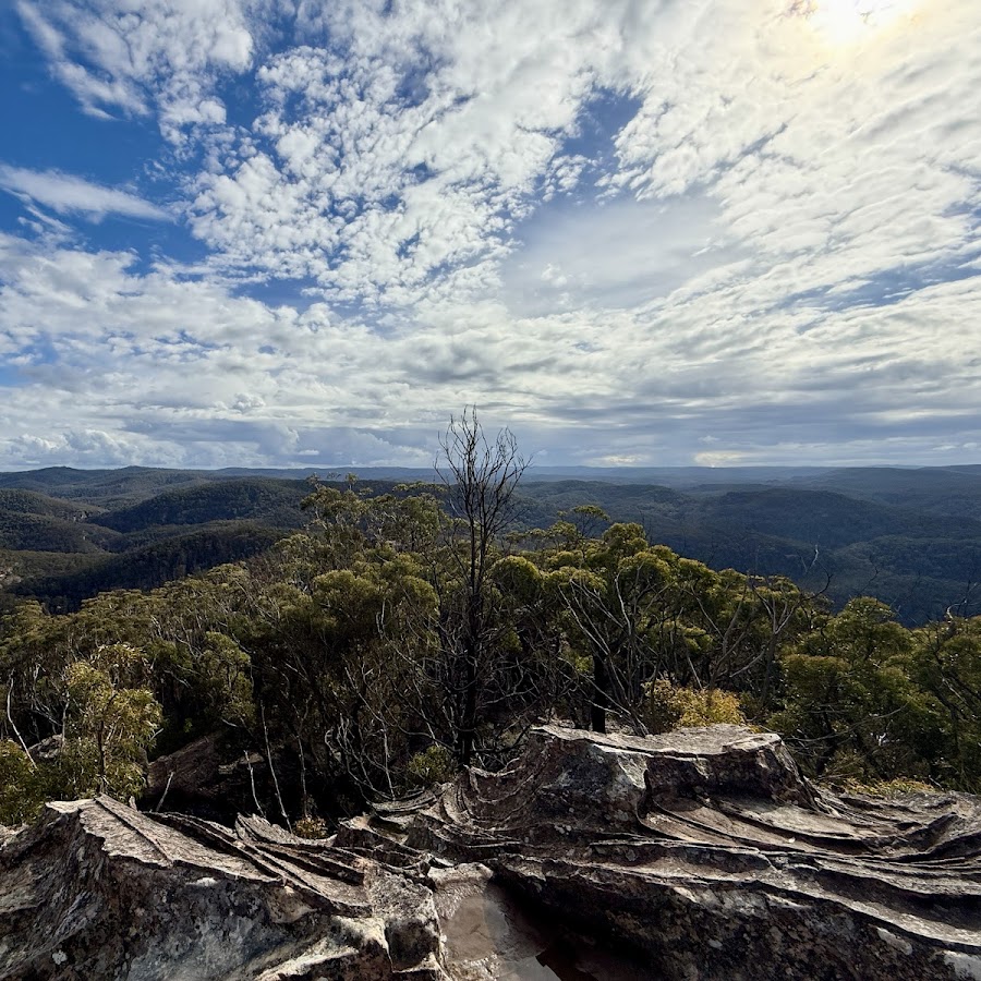 Du Faurs Rocks Lookout