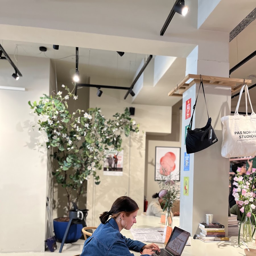 Giraffe Coffee Bar & Academy