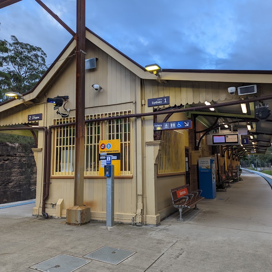 Glenbrook Station