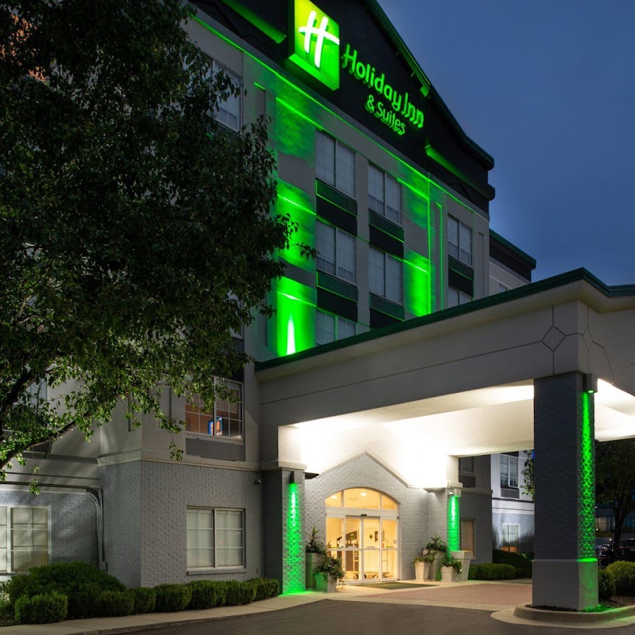 Holiday Inn & Suites Overland Park-Conv Ctr, an IHG Hotel