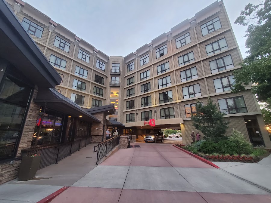 Hotel 43