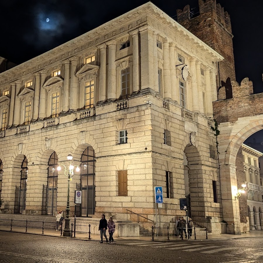 Palazzo della Gran Guardia