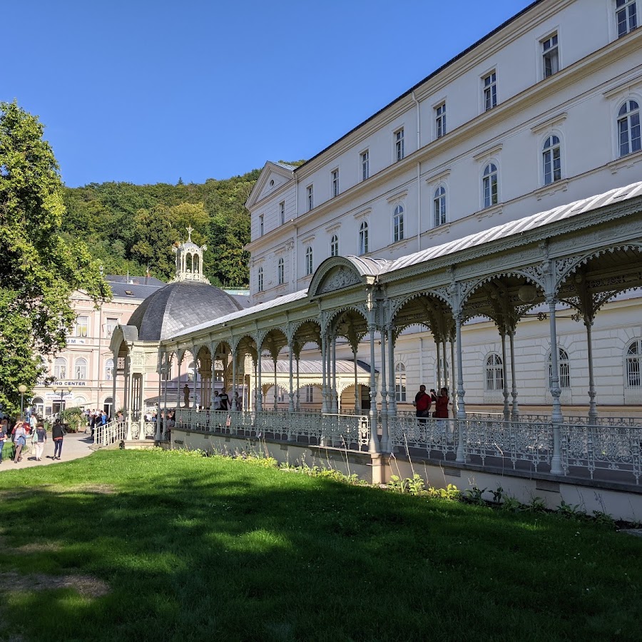 Park Colonnade