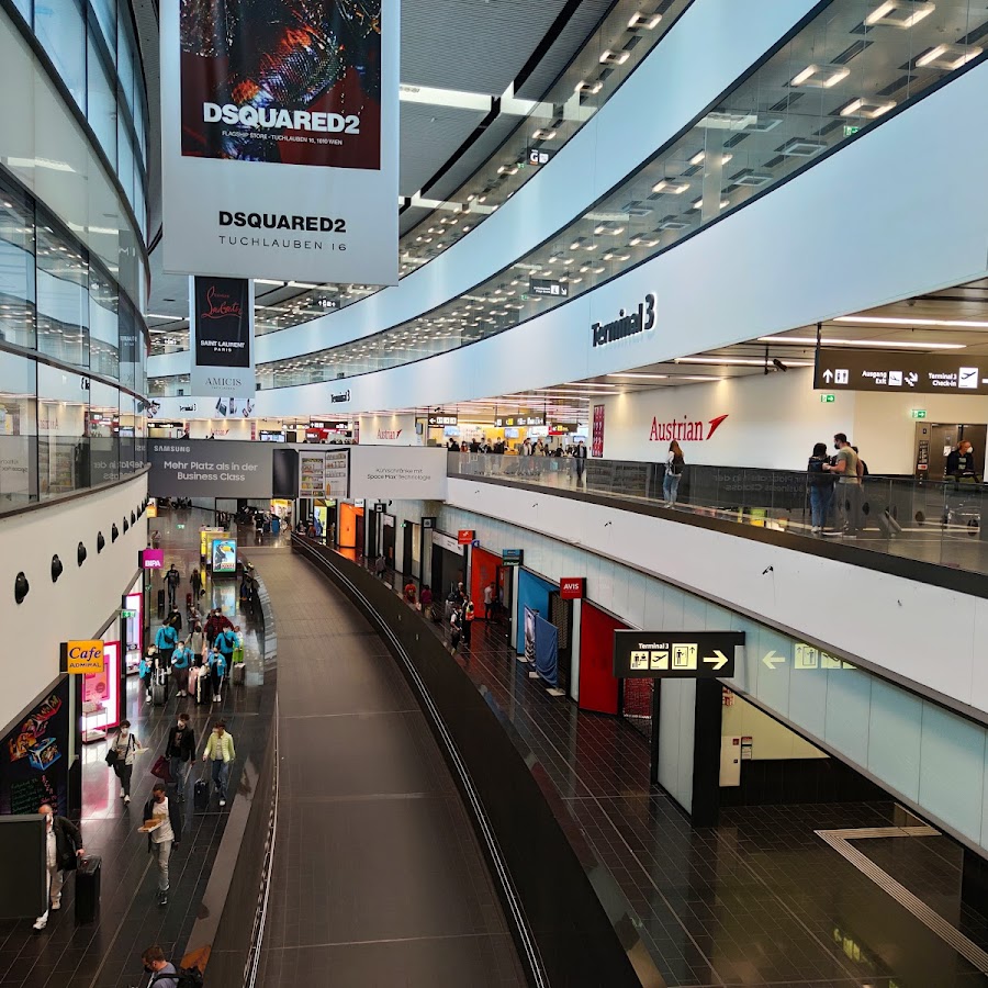 Vienna International Airport (VIE)