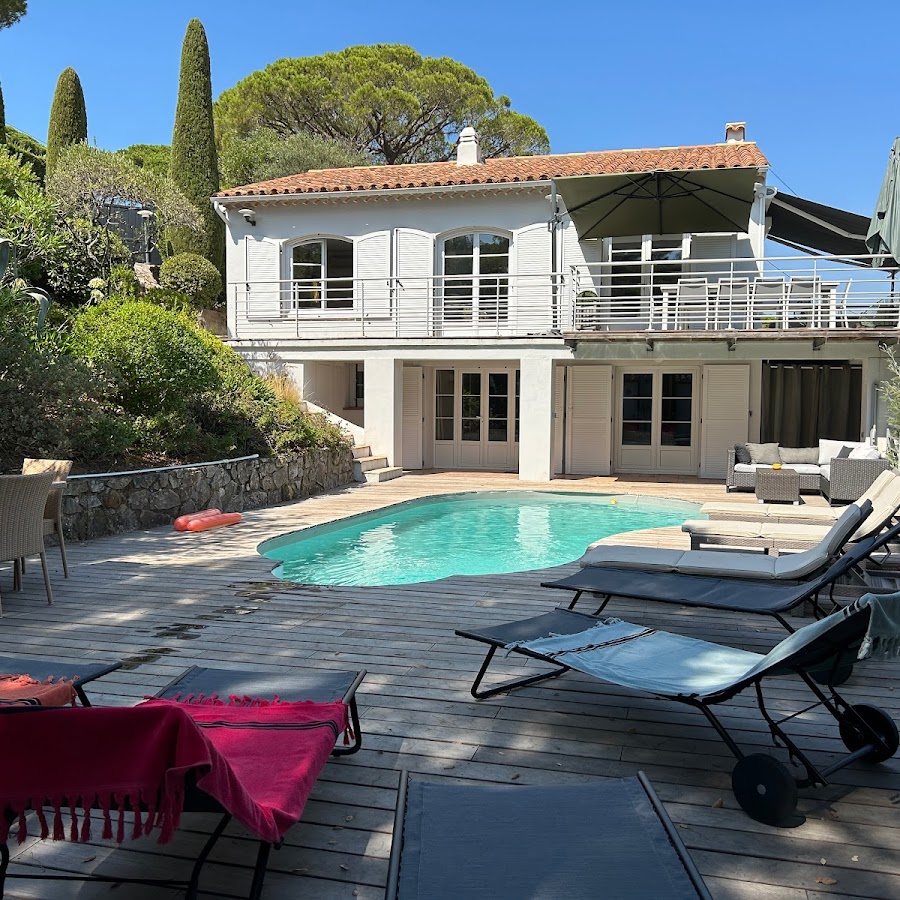Villa Trimaran