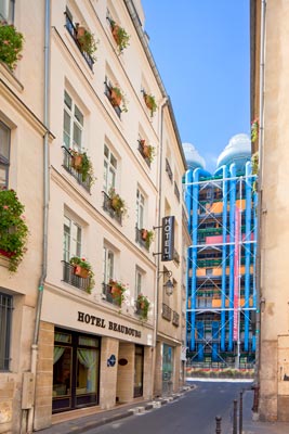 HOTEL BEAUBOURG