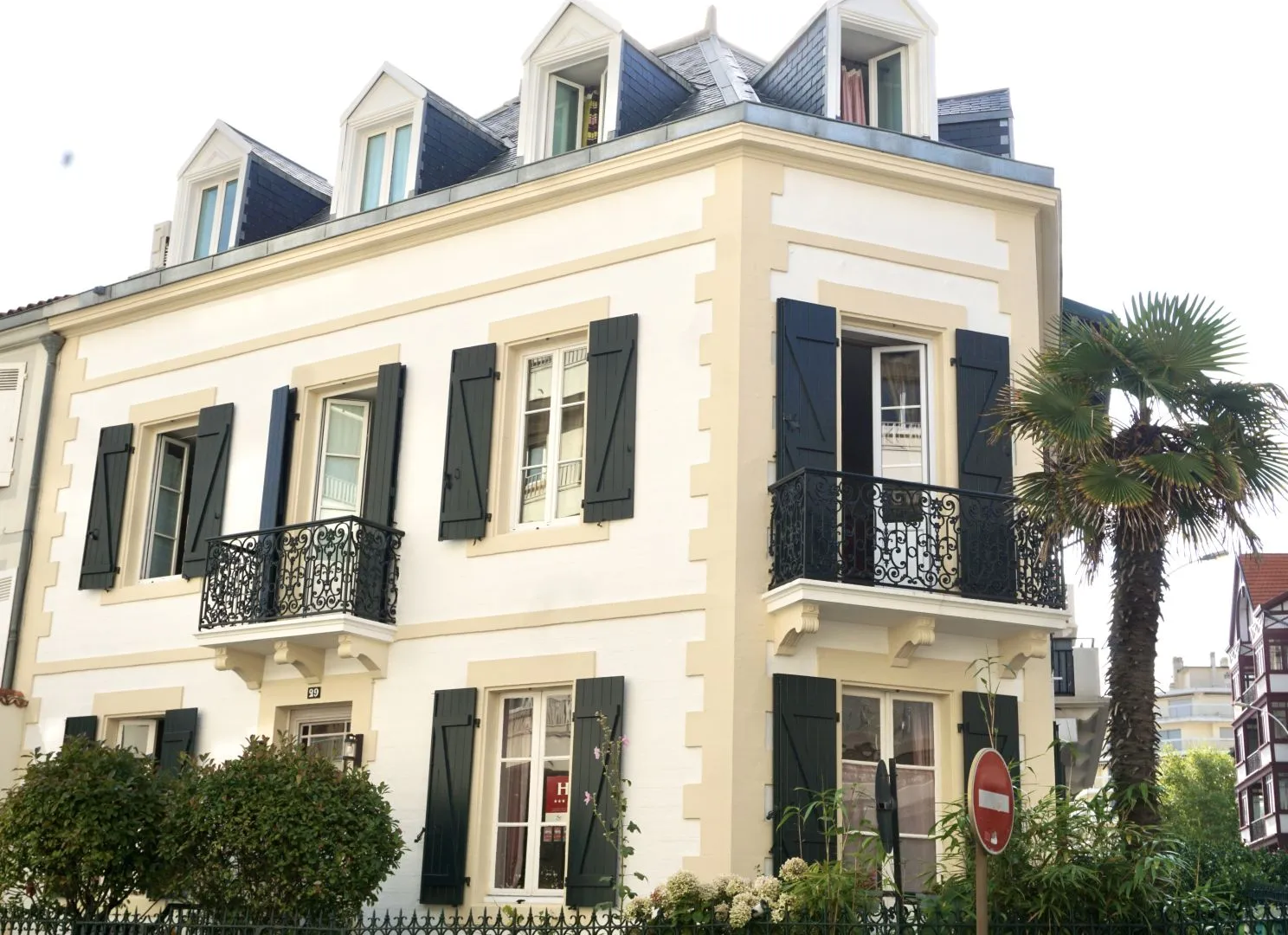 HÔTEL MAISON GARNIER