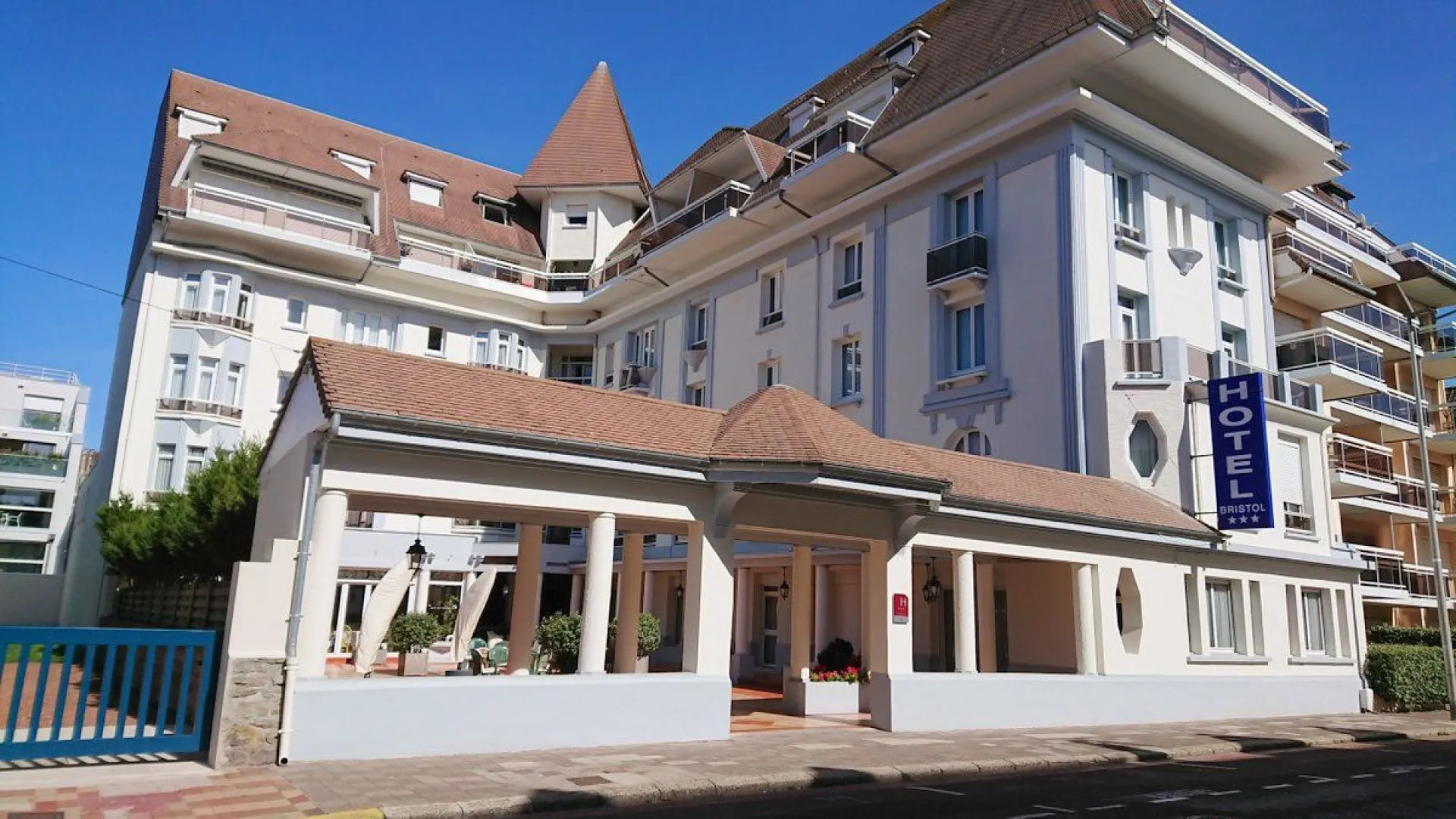 HÔTEL BRISTOL