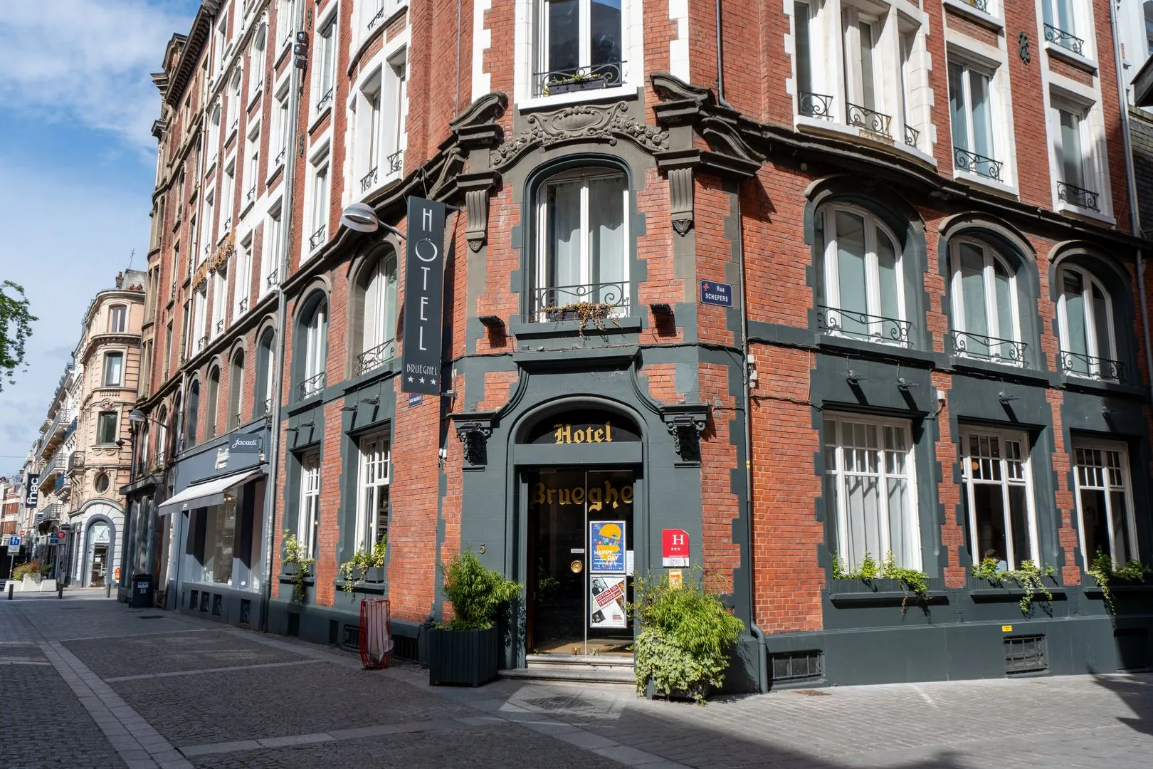 HÔTEL BRUEGHEL
