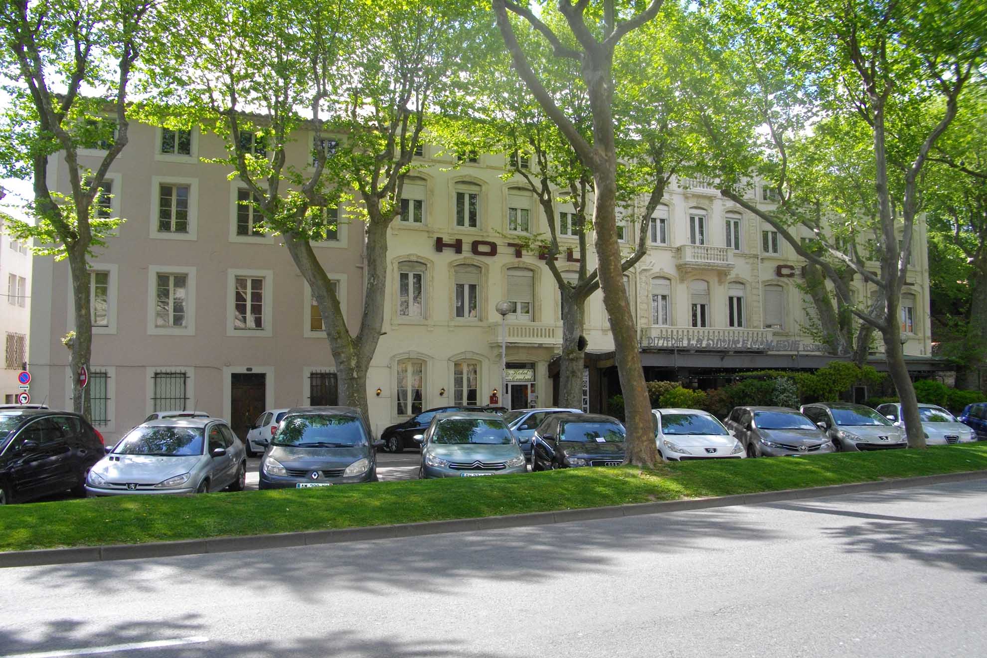 HÔTEL CENTRAL