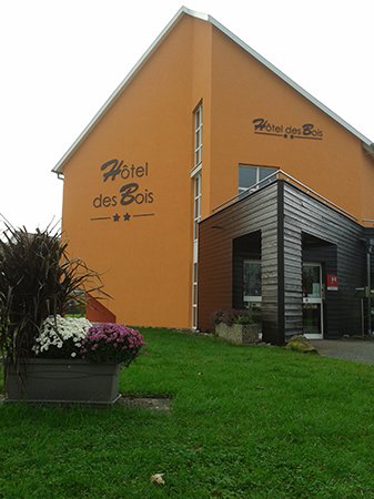 HÔTEL DES BOIS