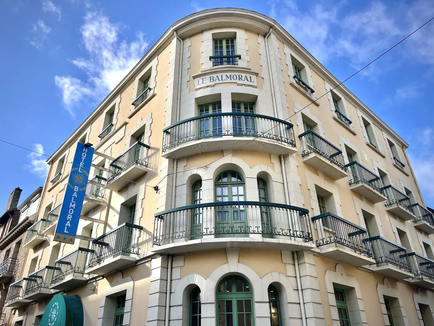 HÔTEL KERMOR