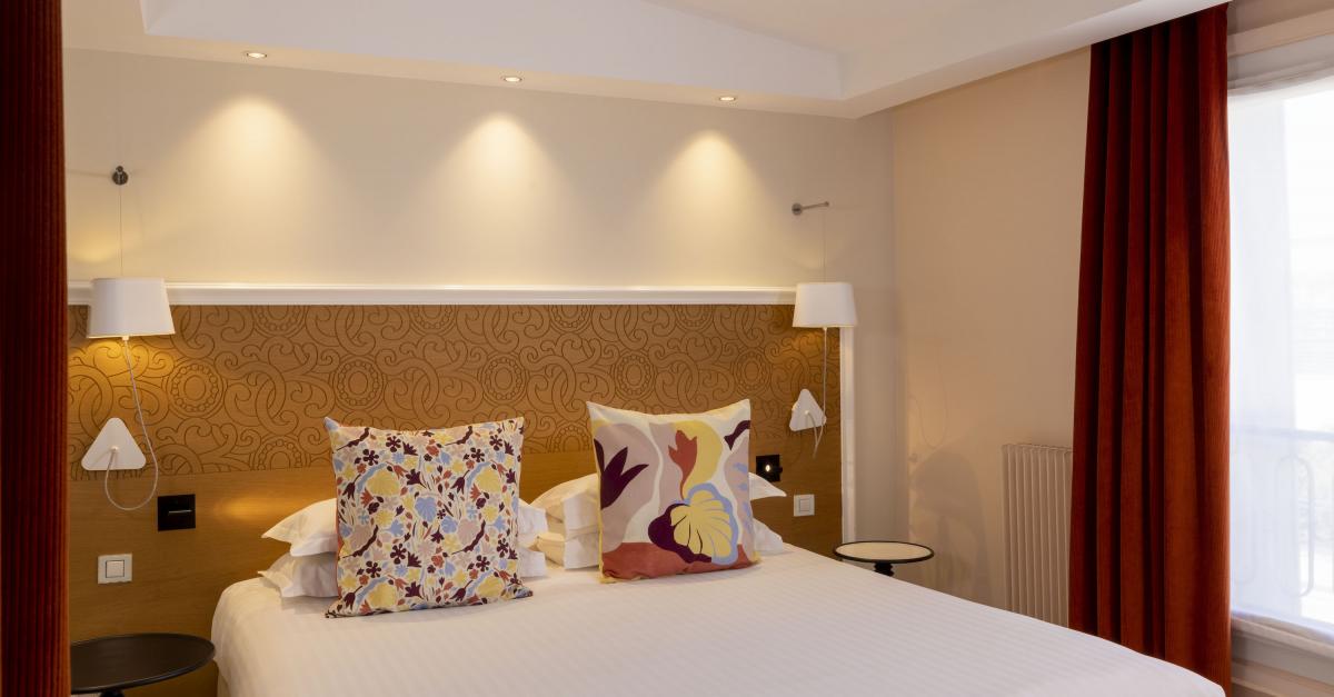 HOTEL ELYSEES 8
