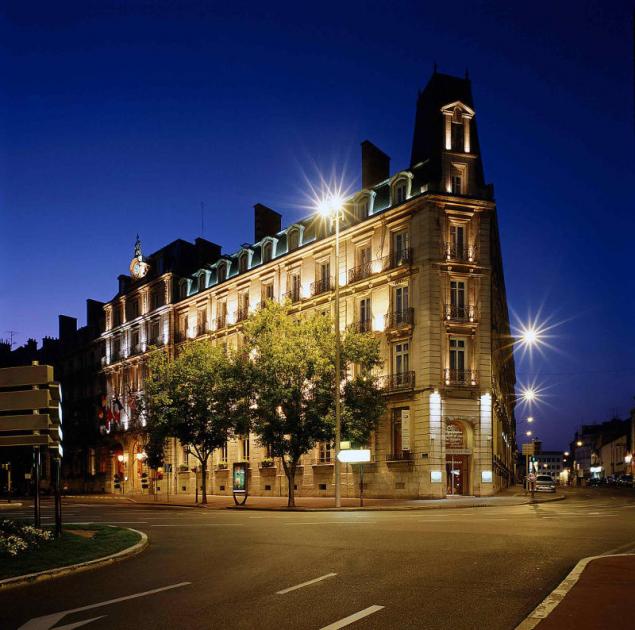 HÔTEL KYRIAD DIJON-LONGVIC
