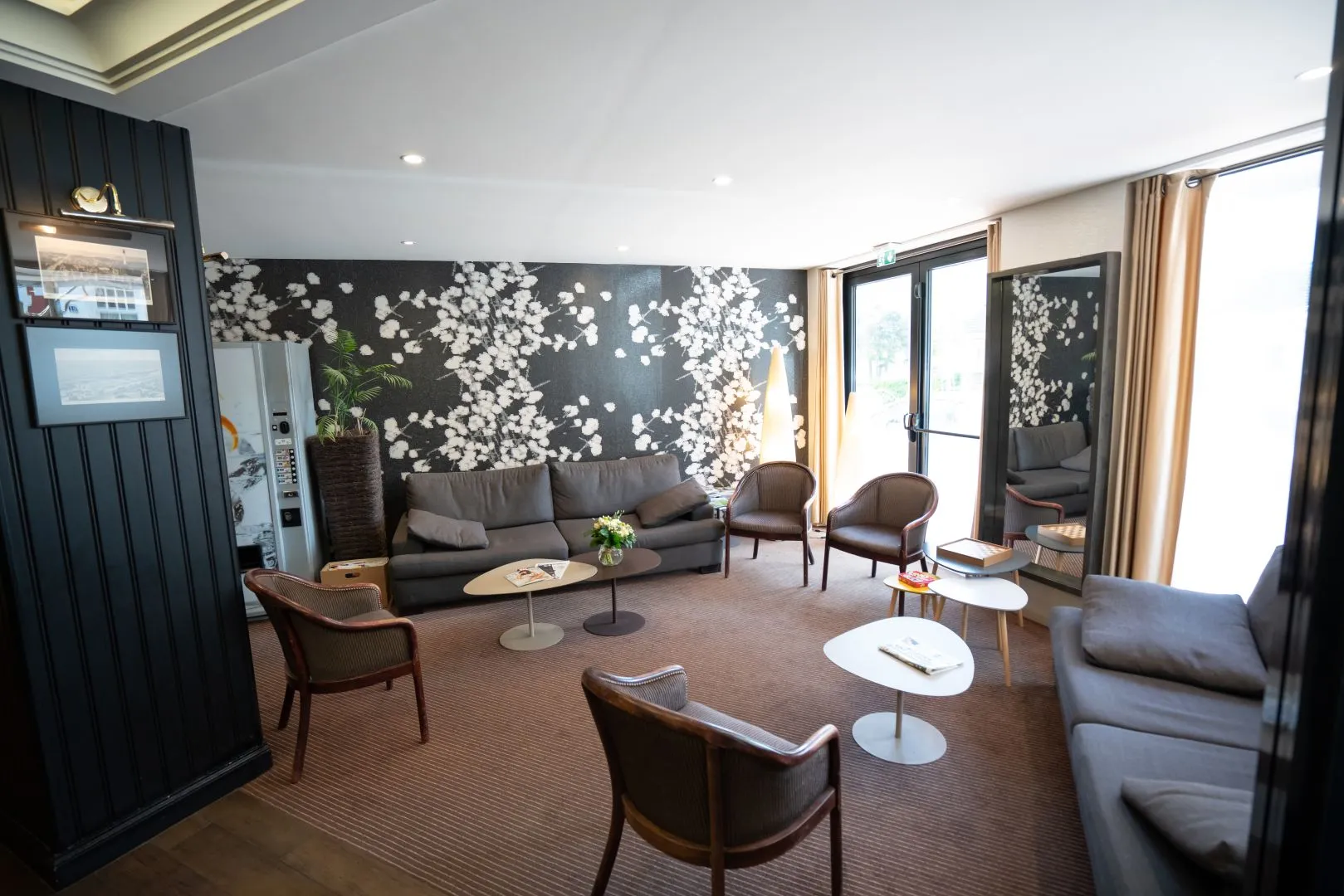 HÔTEL RED FOX
