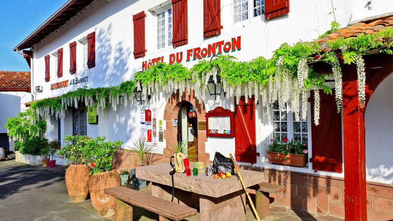 HOTEL DU FRONTON