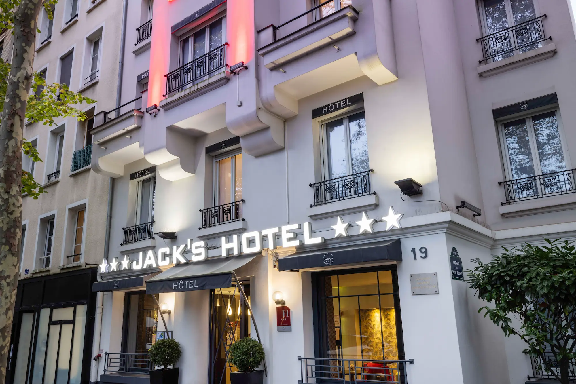 JACK'S HOTEL