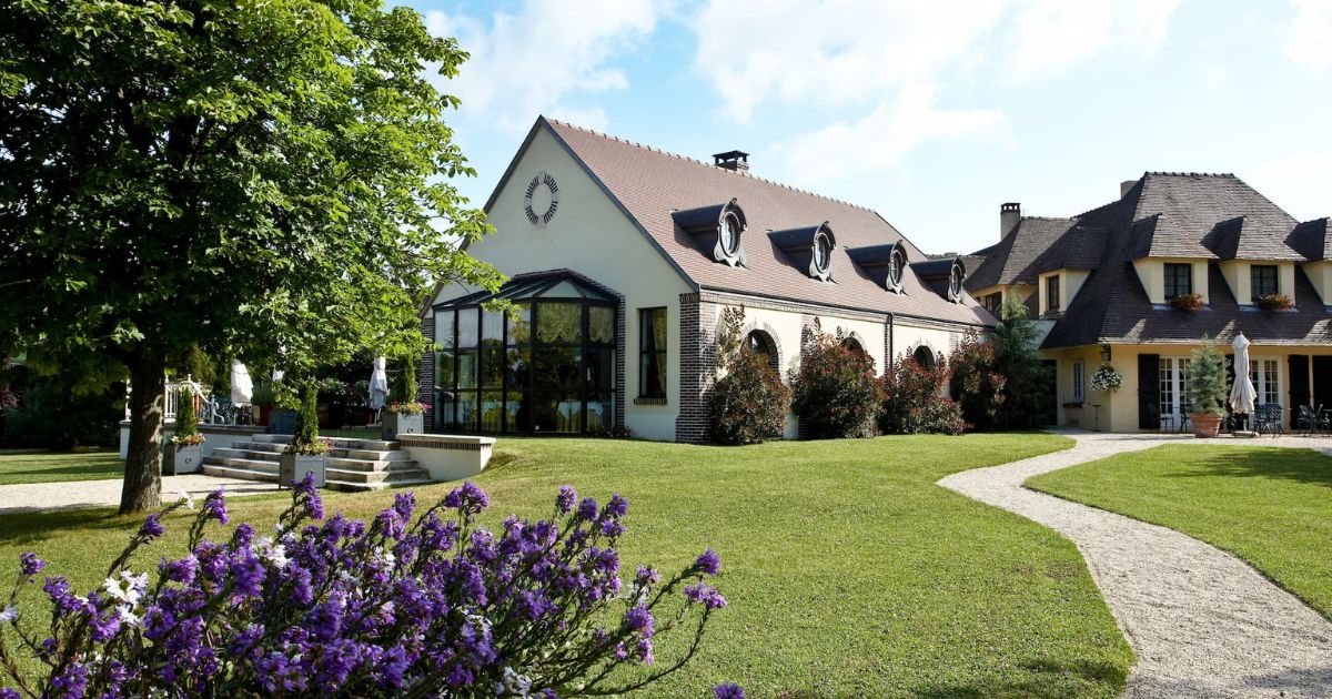 HOSTELLERIE LA BRIQUETERIE