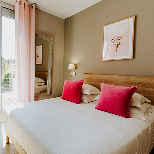 HÔTEL LE PETIT CASTEL