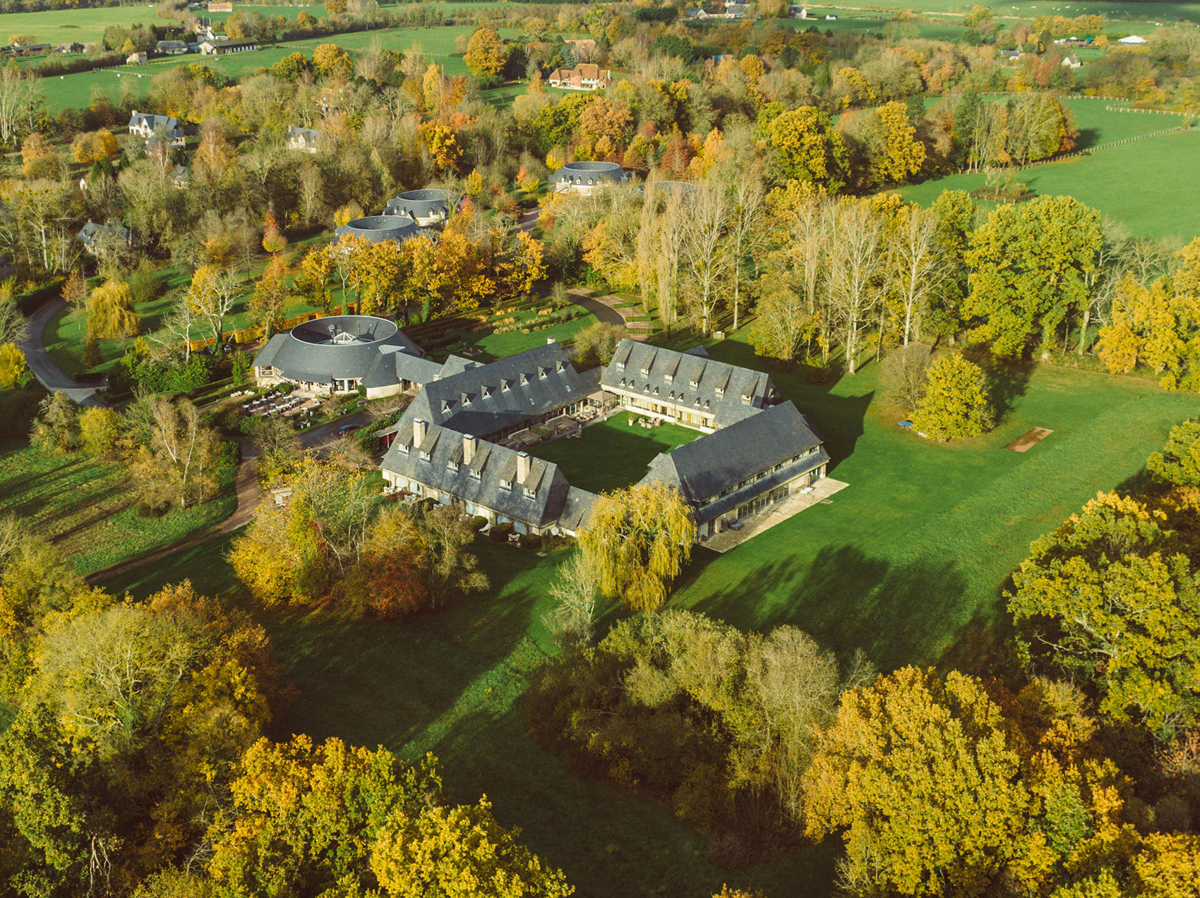 HÔTEL LES MANOIRS DE TOURGEVILLE