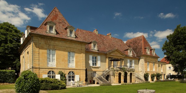 CHÂTEAU LES MERLES