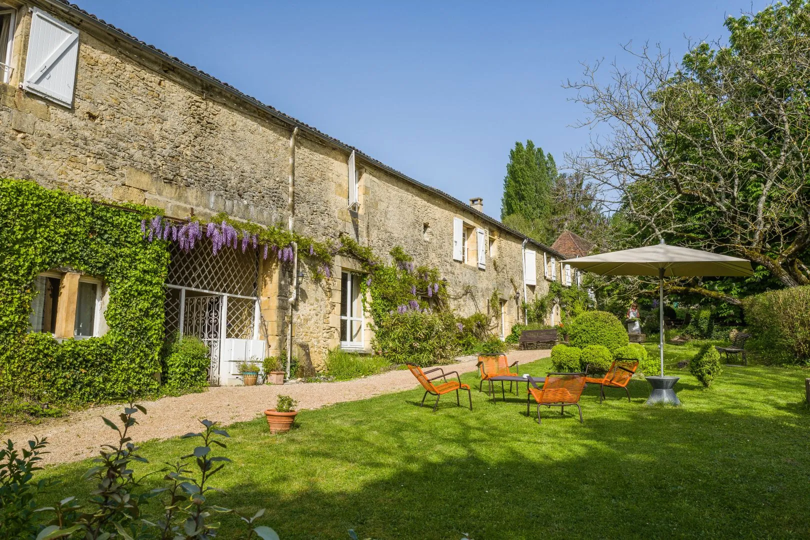 LA MAISON DES PEYRAT