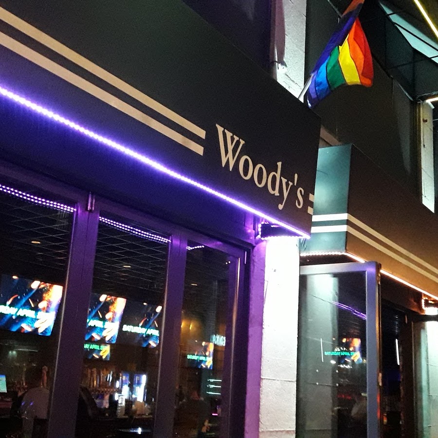 Woody's