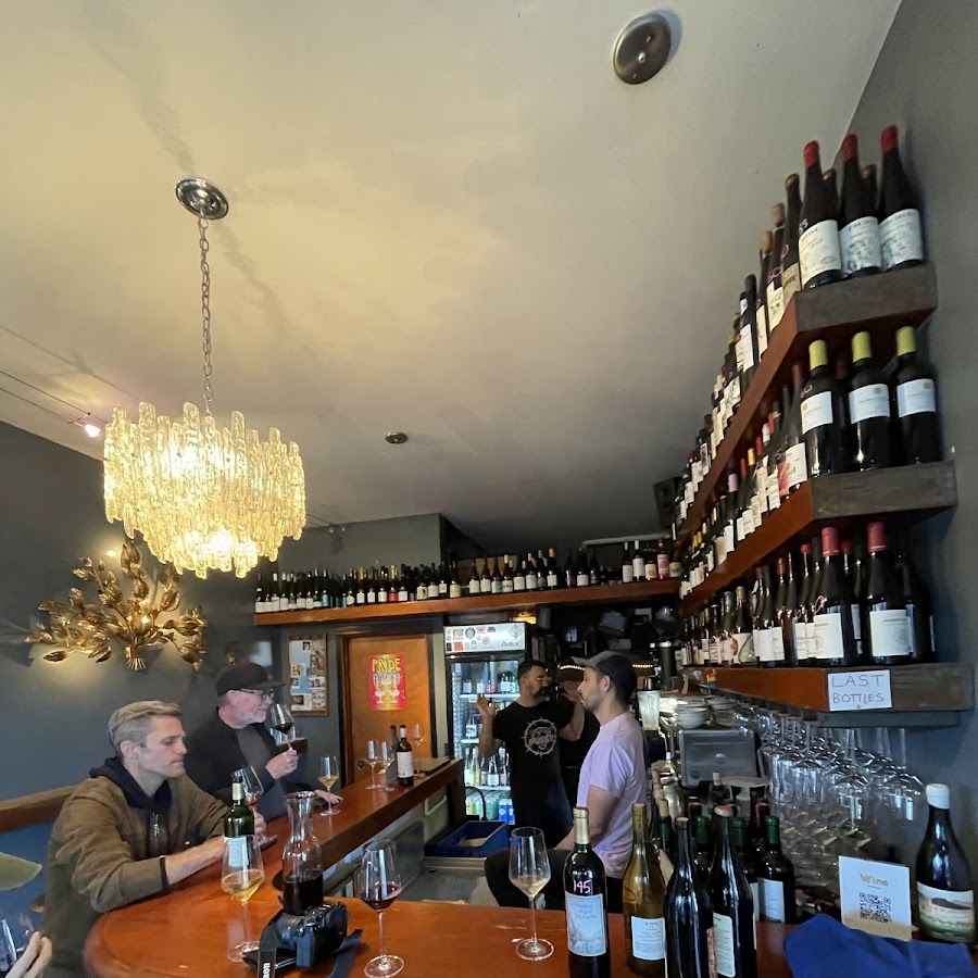Habibi Bar: Wine Shop & Bar