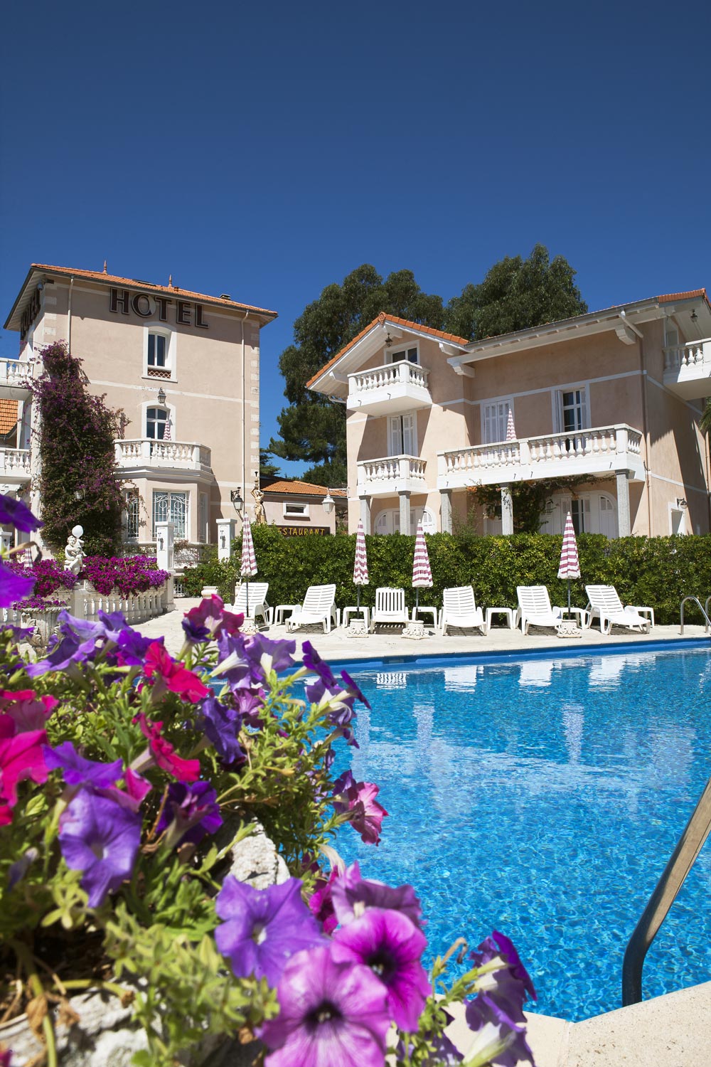 HÔTEL LE CHÂTEAU DE MEI LESE