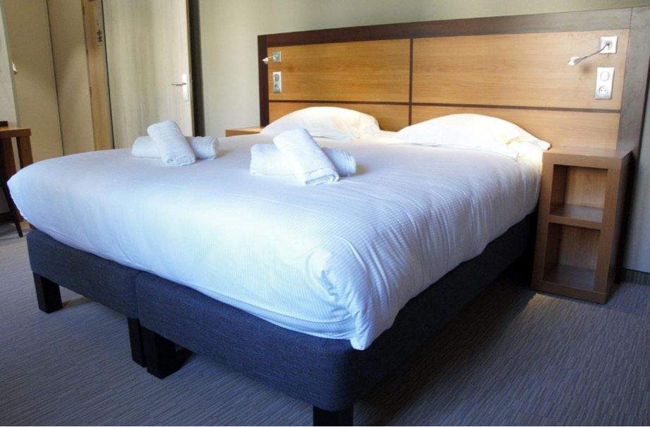 HÔTELLERIE NOTRE DAME DE LUMIÈRES