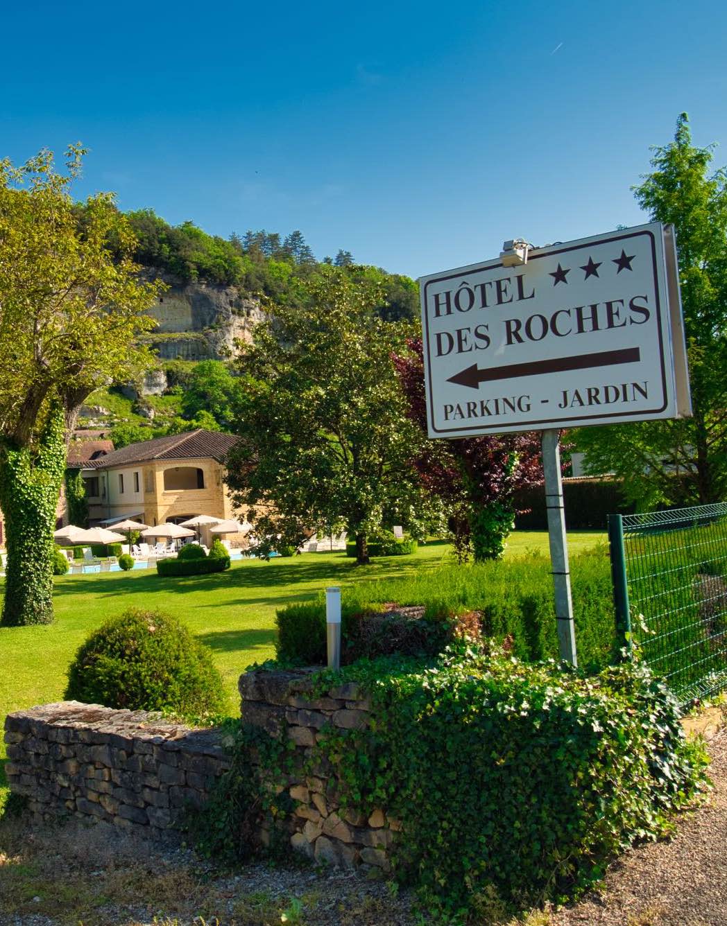 HOTEL DES ROCHES