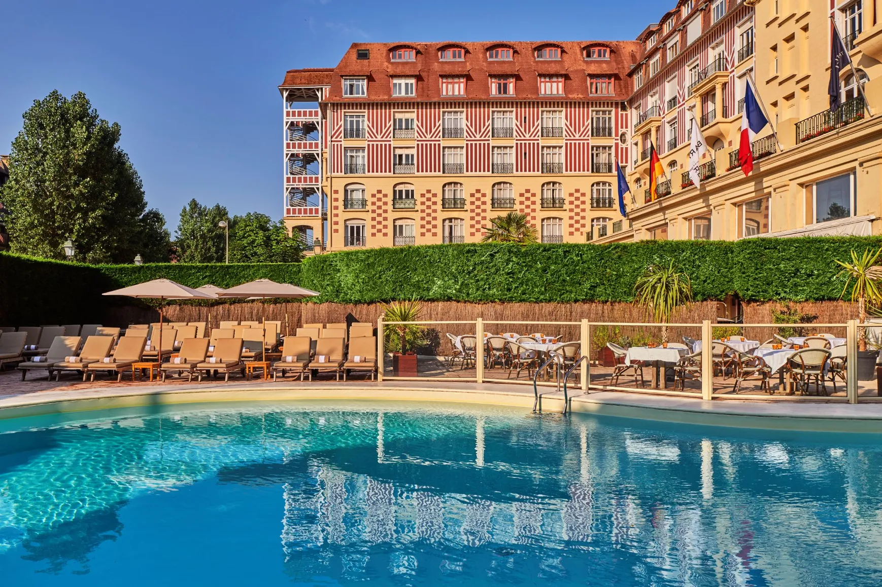 HÔTEL ROYAL BARRIÈRE