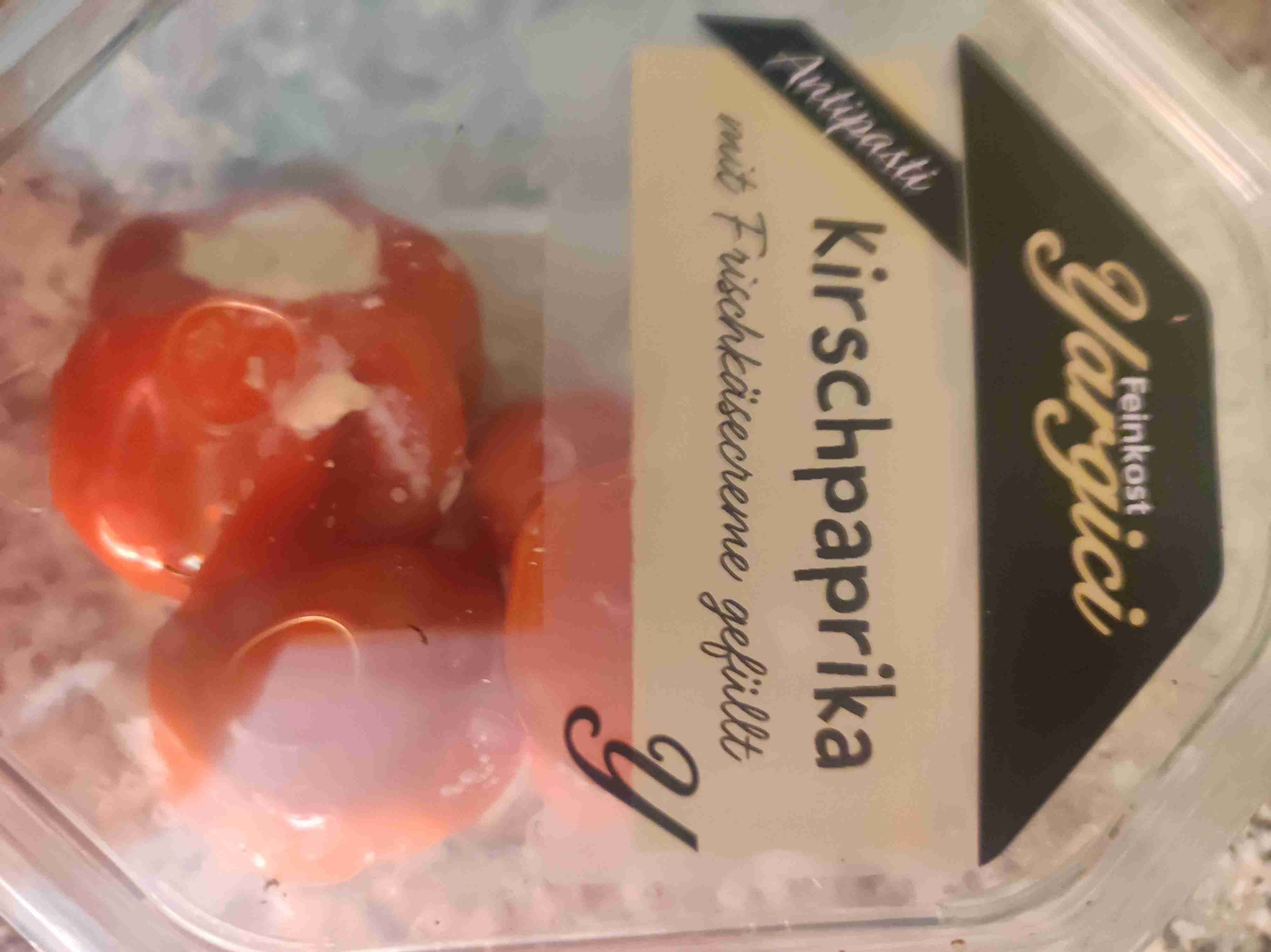 Kirschpaprika mit Frischkäse 