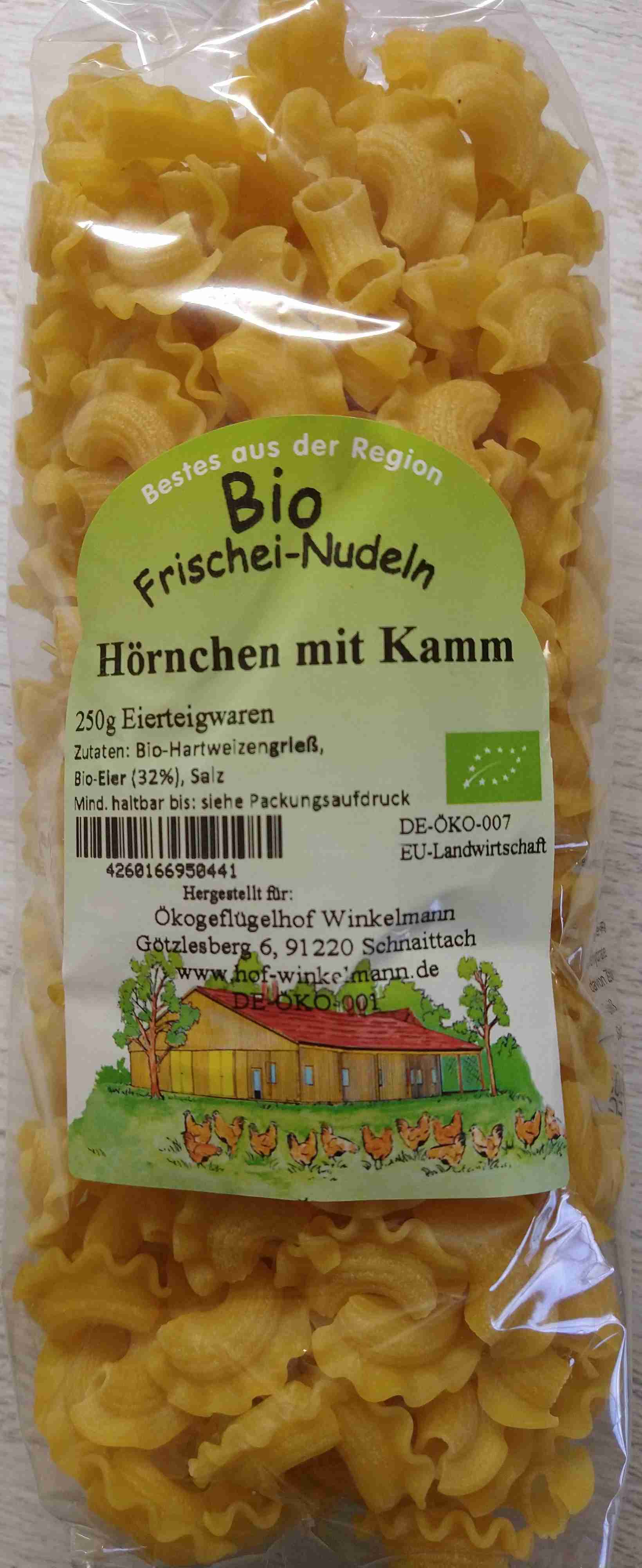 Hörnchennudeln mit Kamm