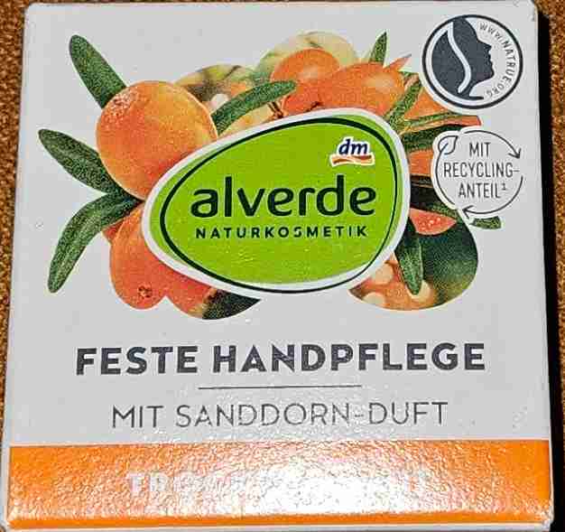 Feste Handpflege mit Sandorn-Duft