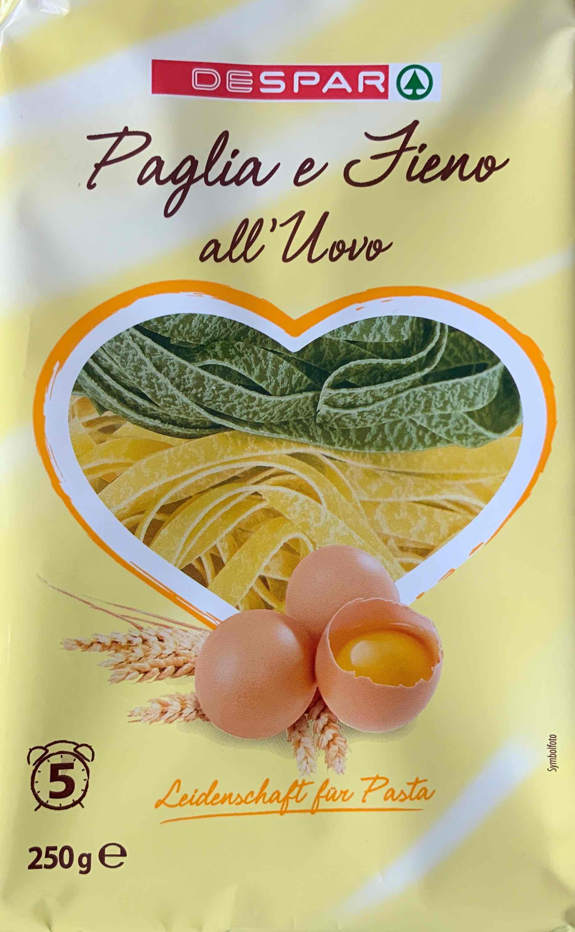 Paglia e Fieno all'Uovo