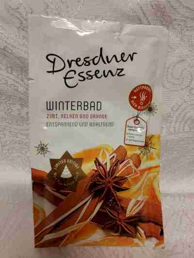 Winterbad, Zimt, Nelken und Orange