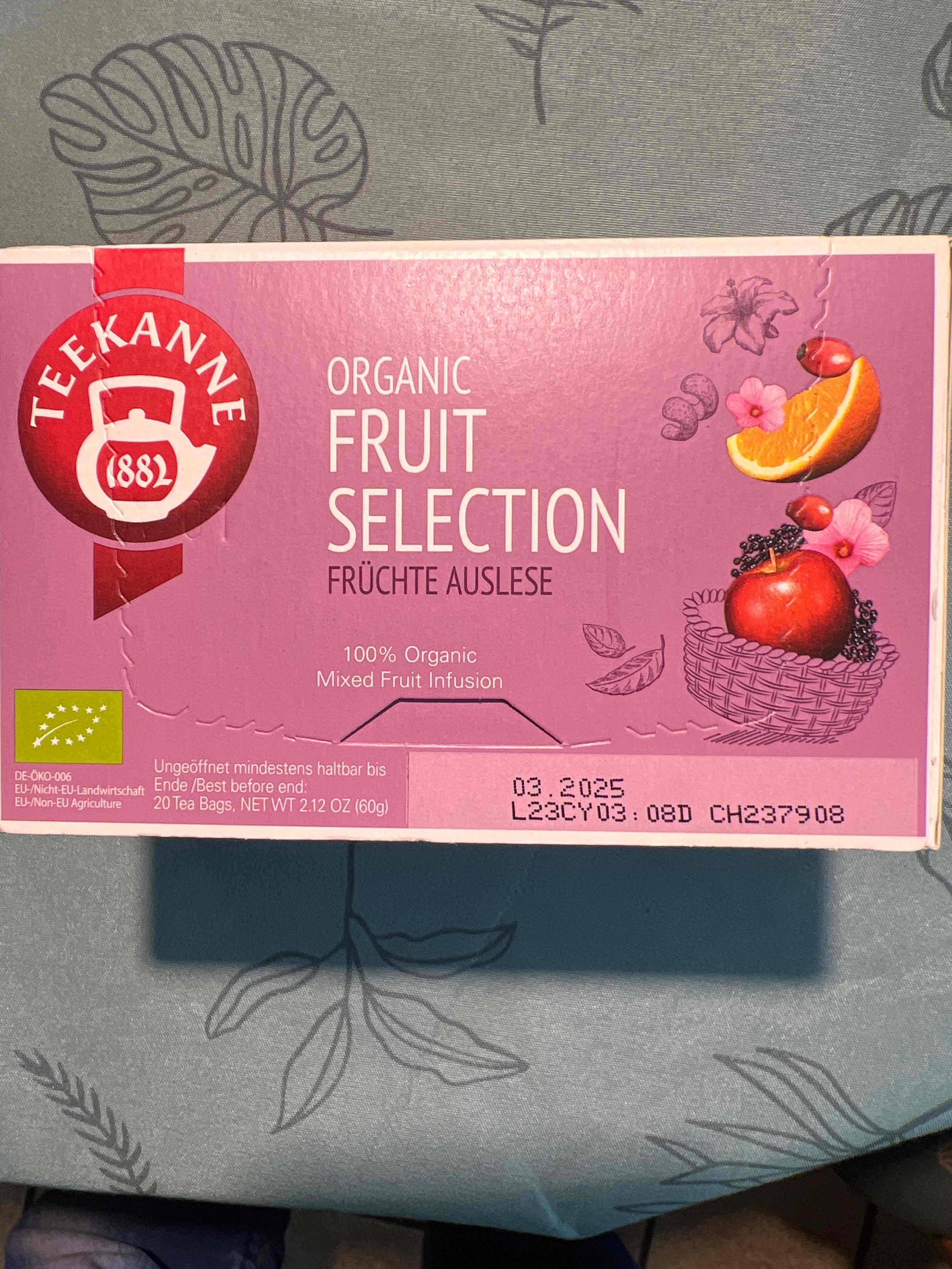 Tee Fruit Selectio
