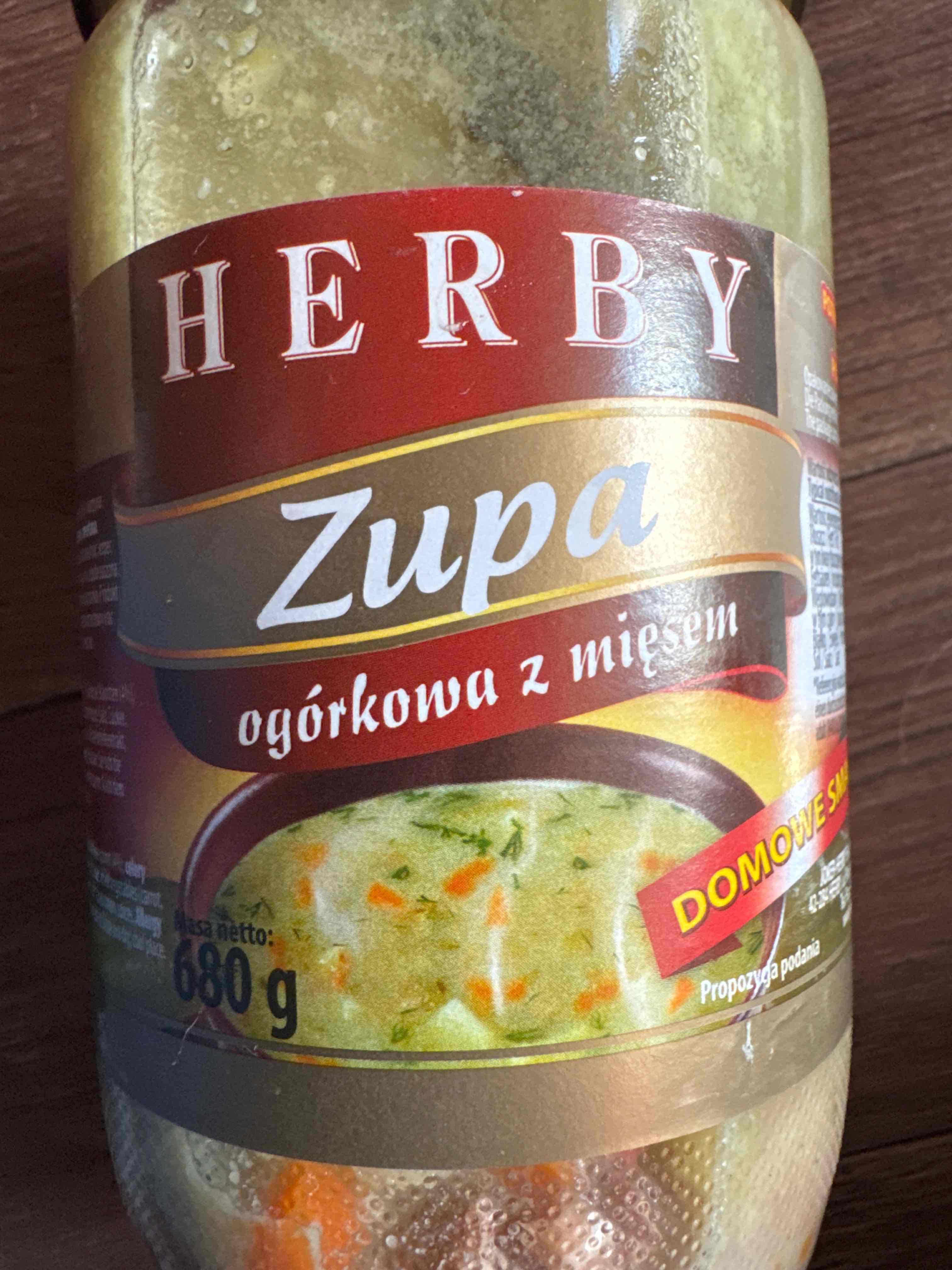 Zupa ogórkowa z mięsem