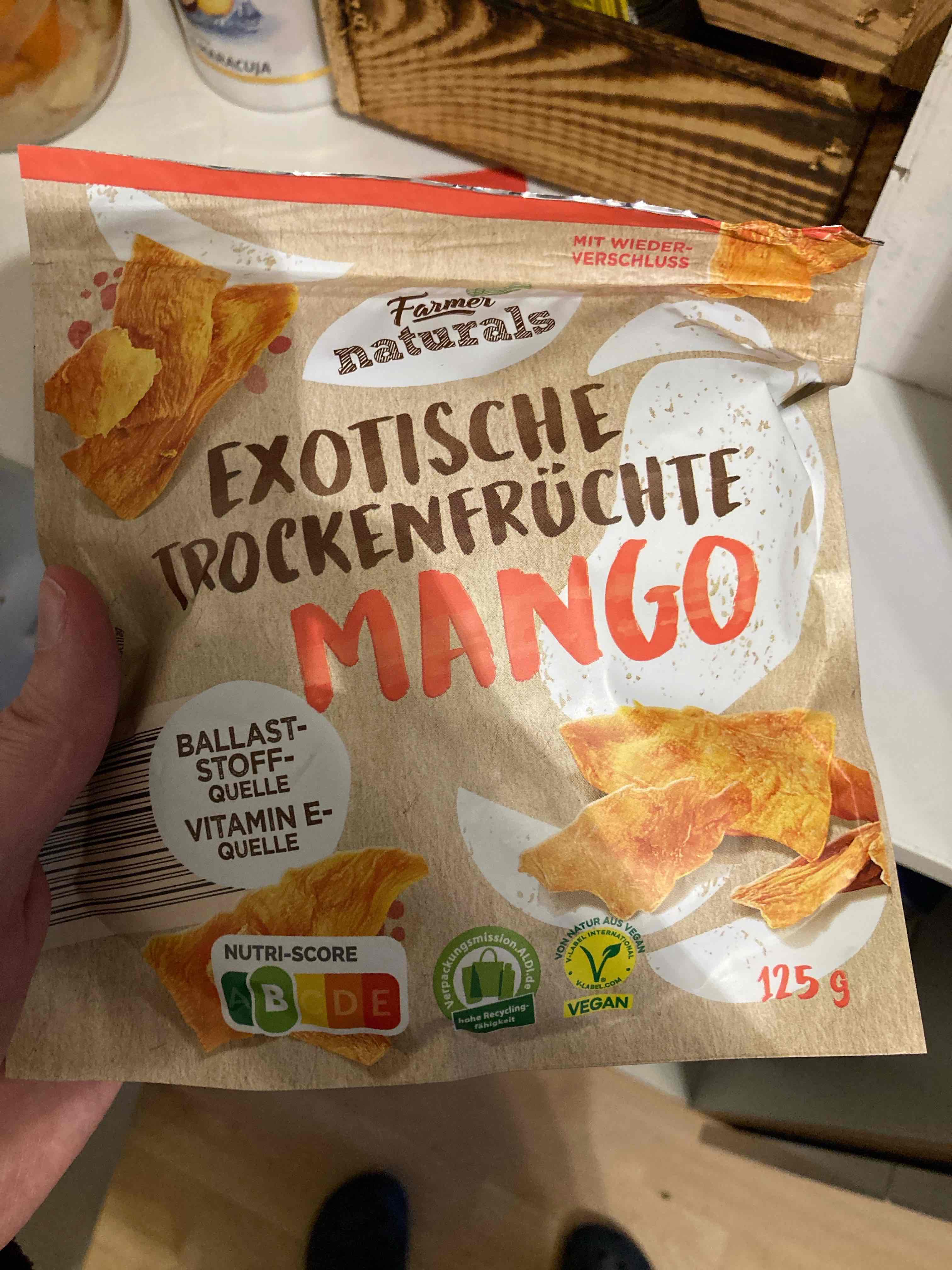 Exotische Trockenfrüchte Mango