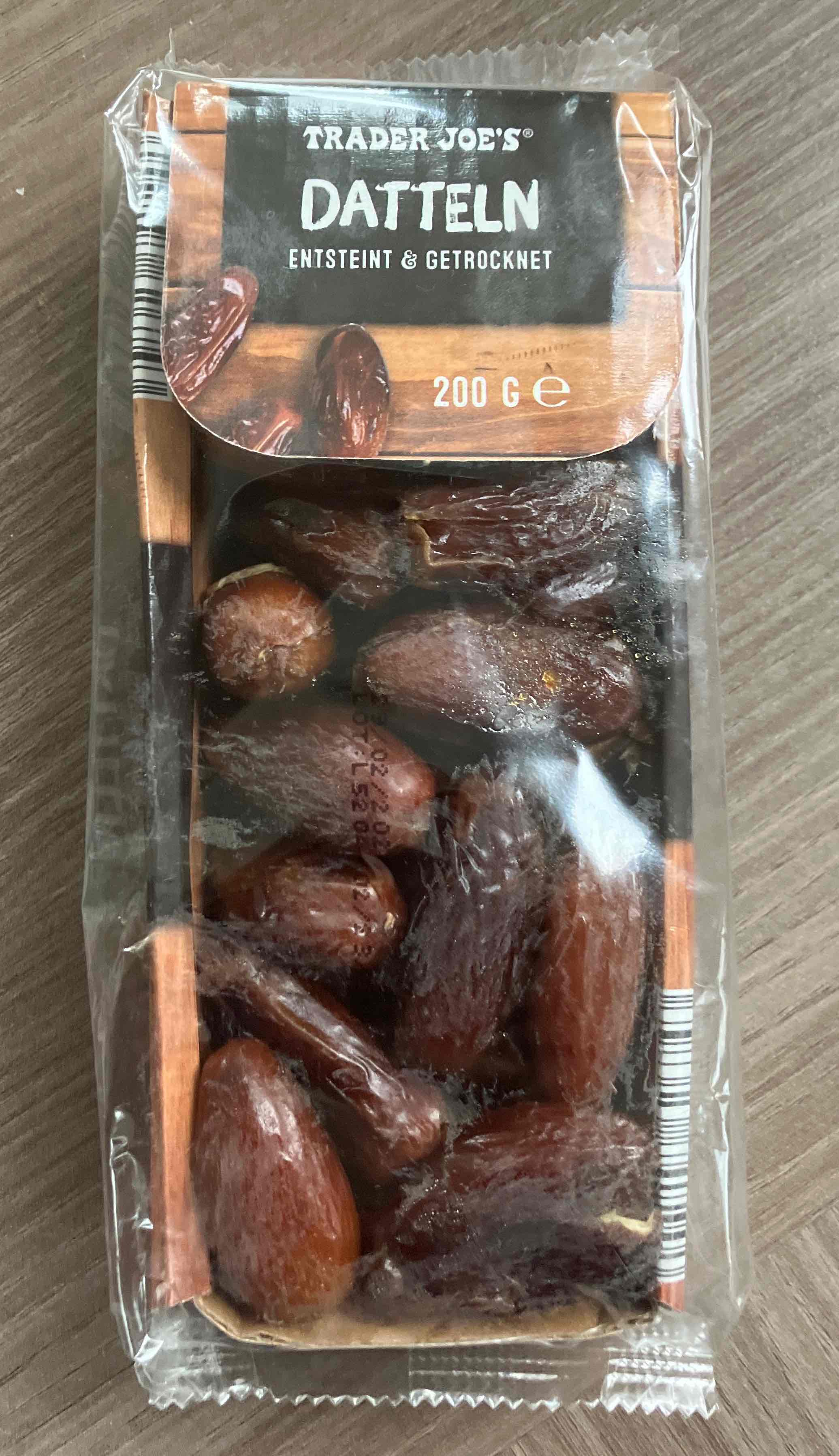 Datteln entsteint & getrocknet