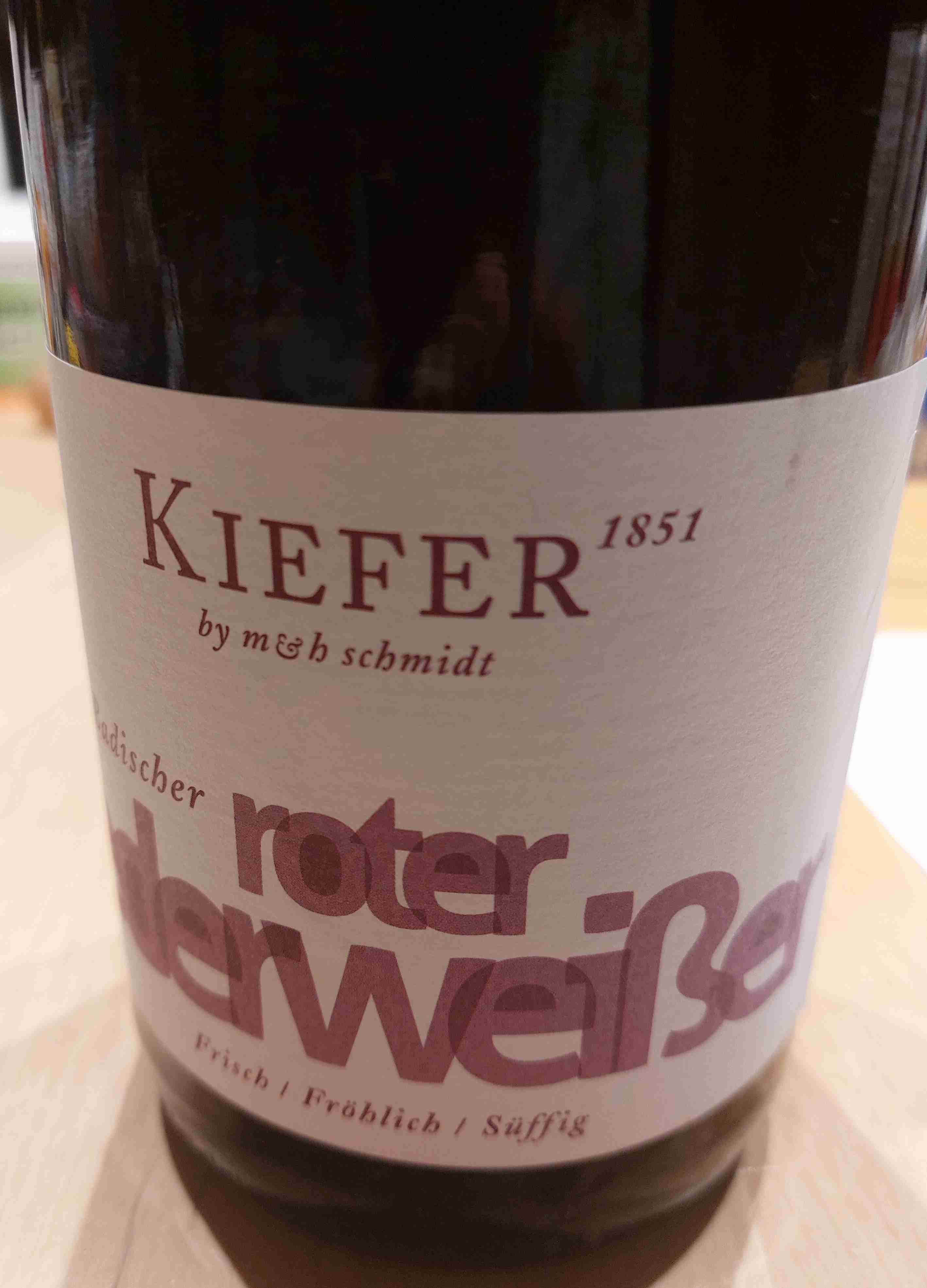 Roter Federweisser