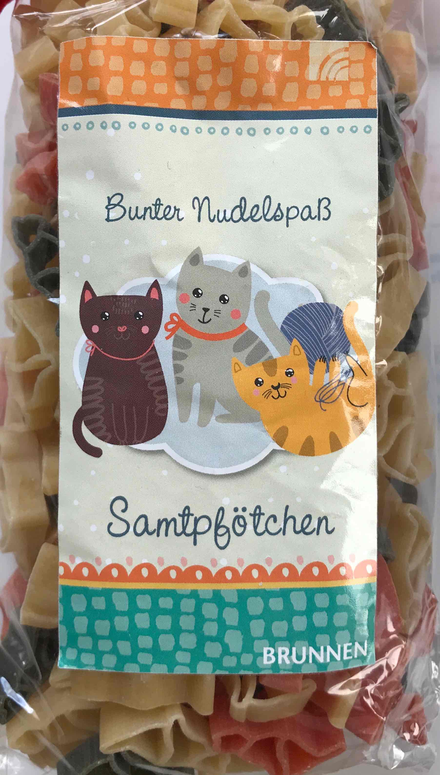 Bunter Nudelspaß Samtpfötchen