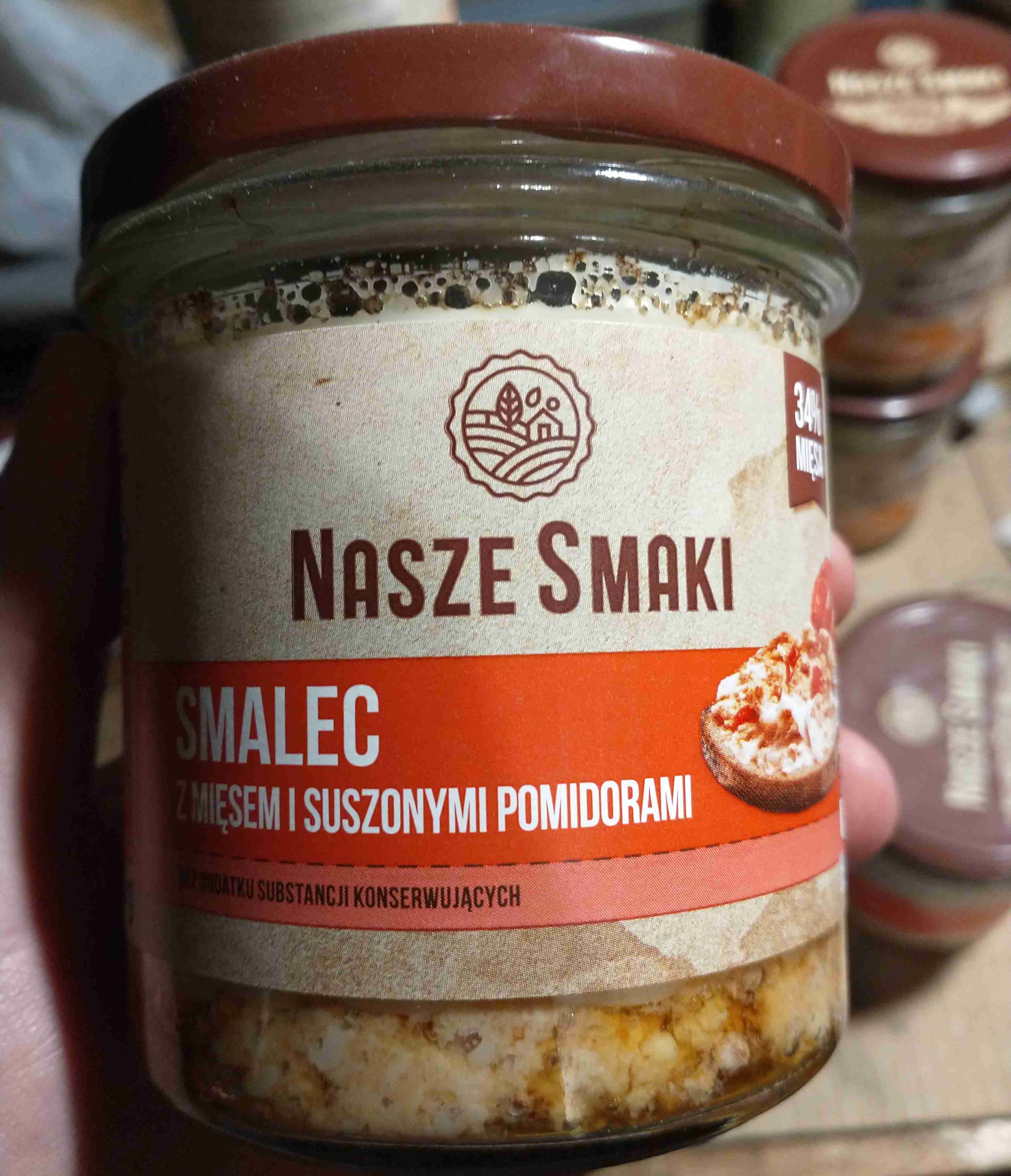 Smalec z mięsem i suszonymi pomidorami 