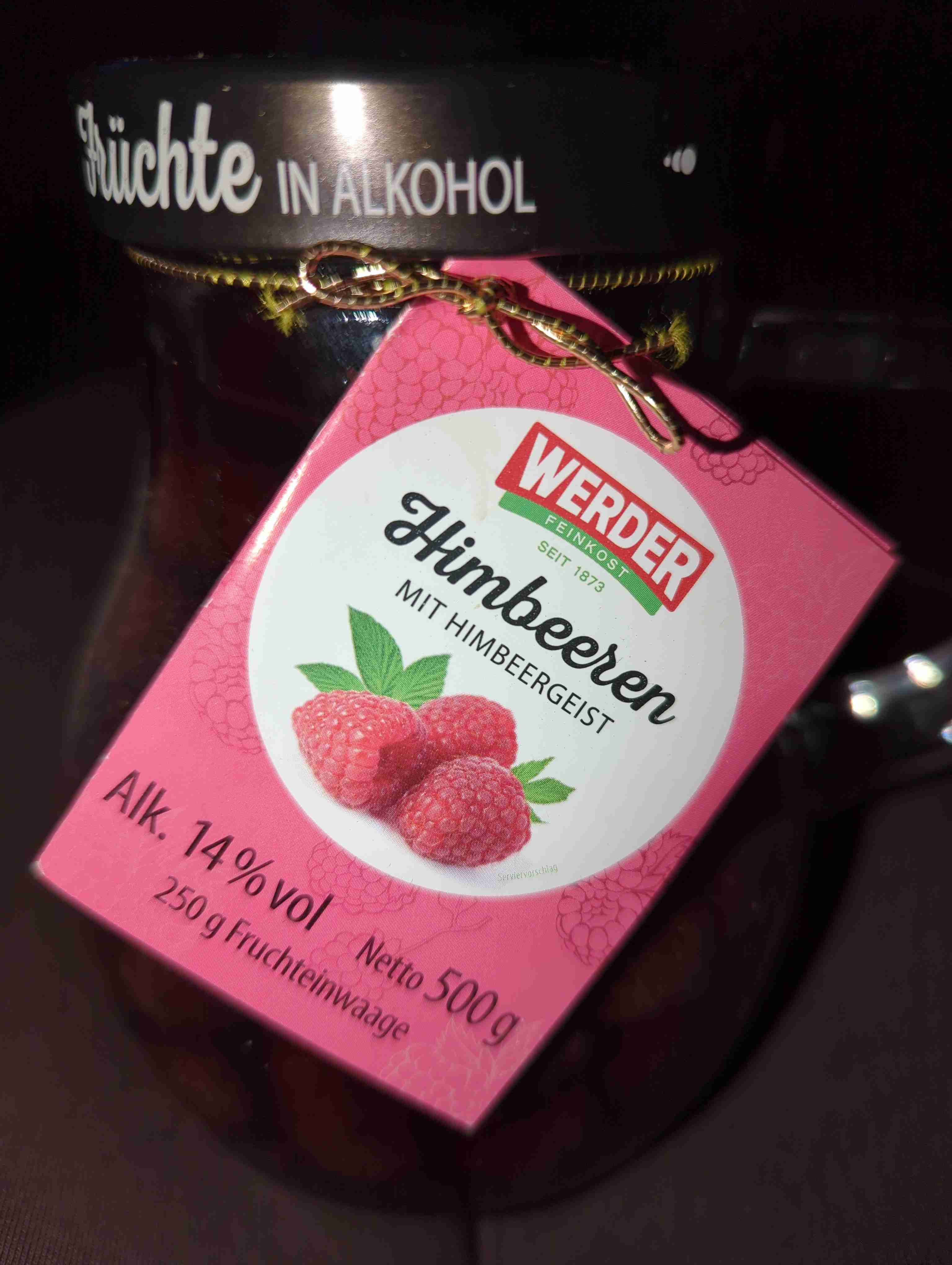 Himbeeren mit Himbeergeist 
