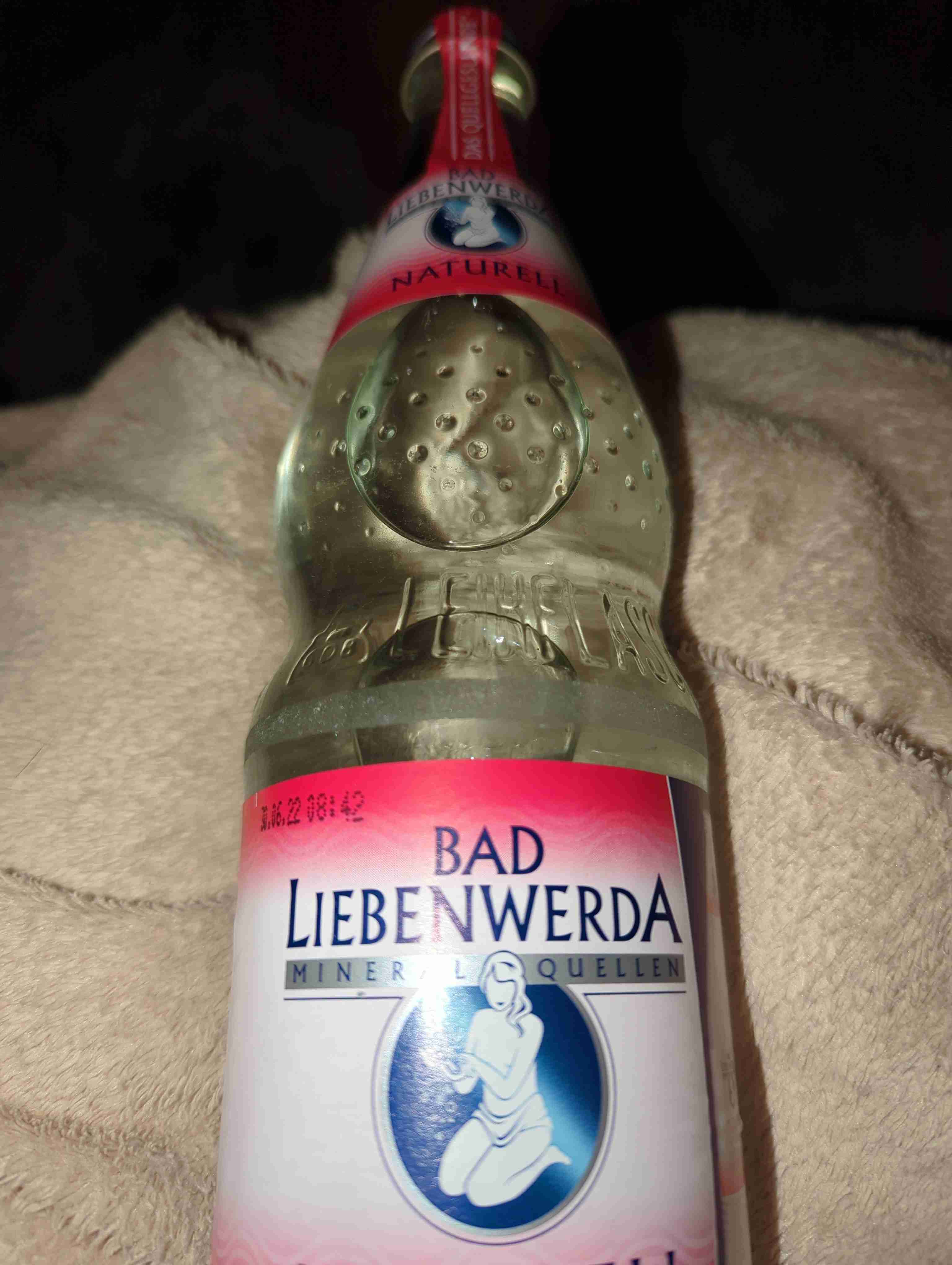 Mineralwasser, Naturell 