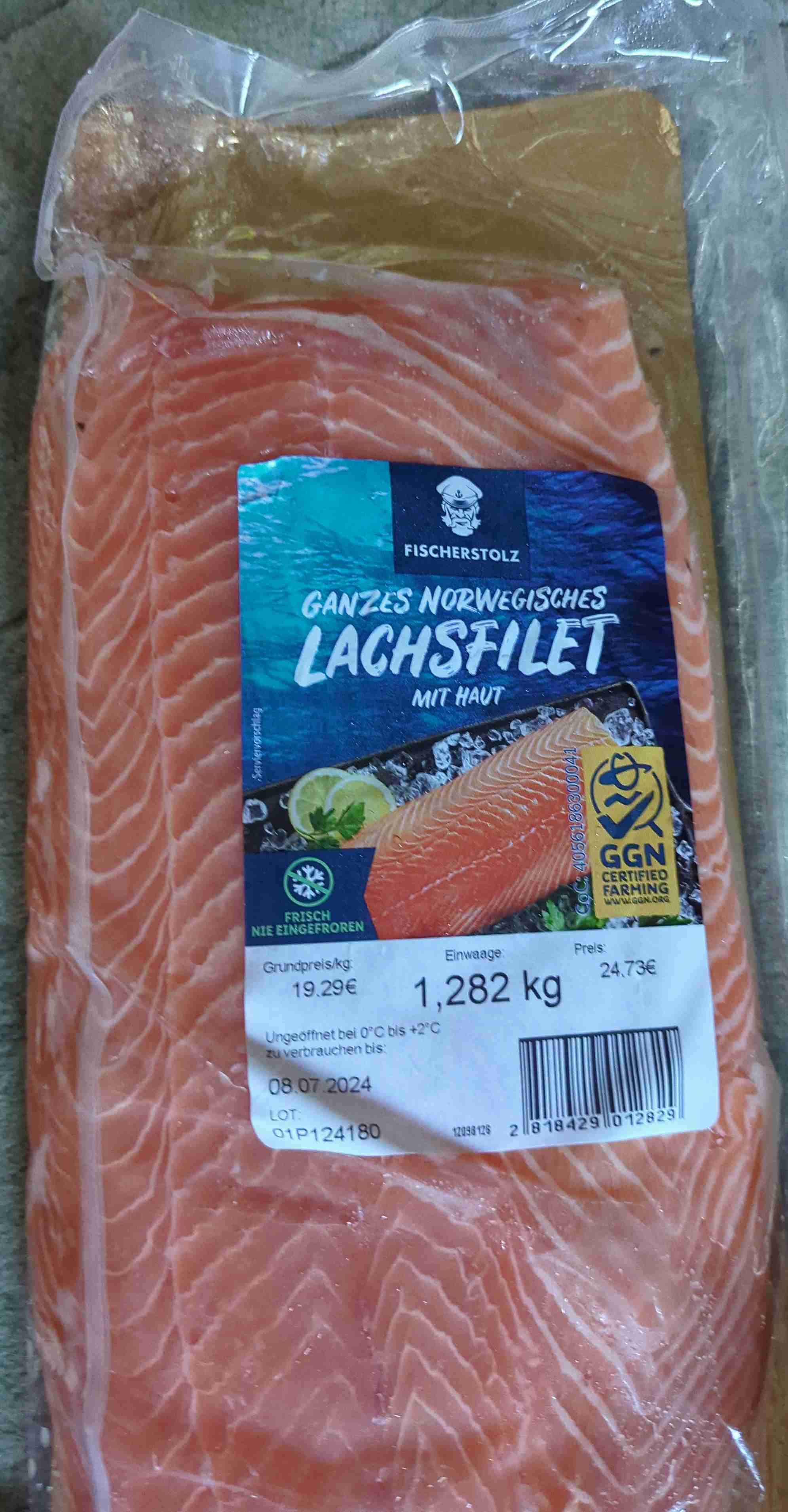 Lachsfilet mit Haut, ganzes norwegisches 