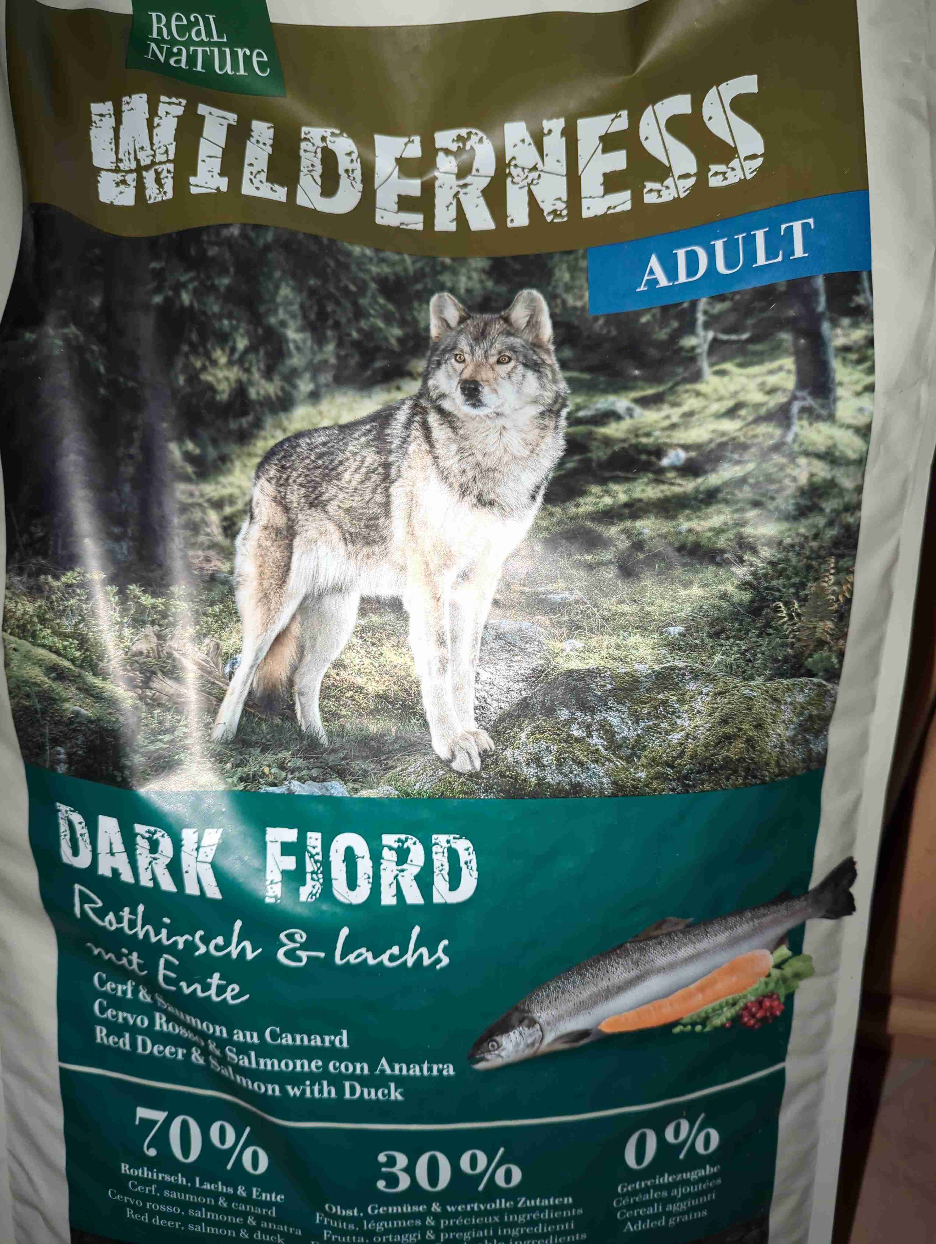 Dark Fjord, Rothirsch & Lachs mit Ente