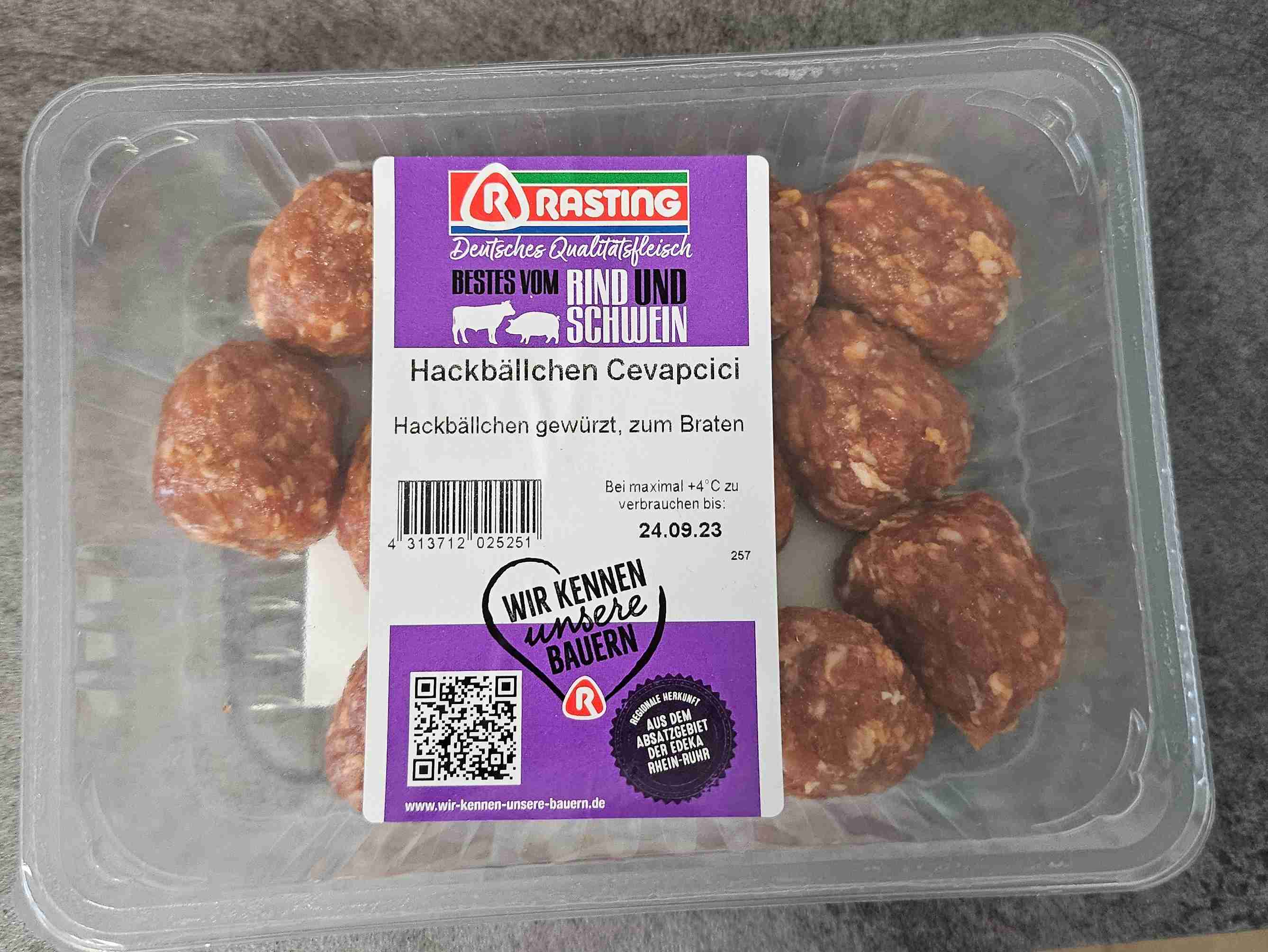Hackbällchen Cevapcici