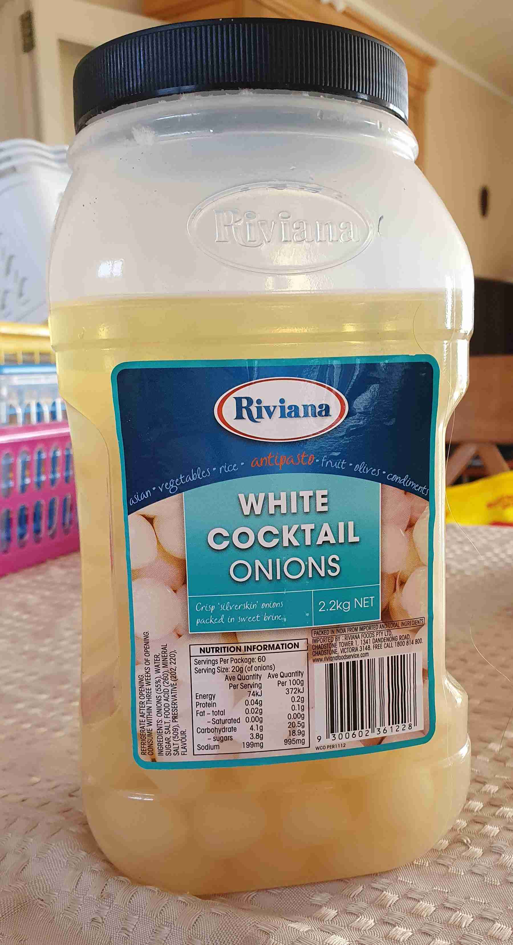 White cocktail onions